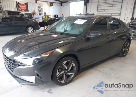 2023 Hyundai Elantra Sel z USA, uszkodzony, nr VIN 5NPLS4AG7PH111197